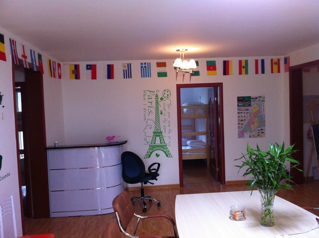 798 International Youth Hostel Jinan Esterno foto